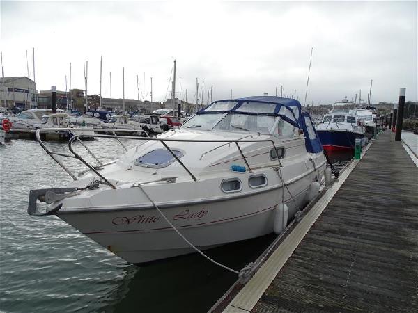Sealine Sealine 255 For Sale From Seakers Yacht Brokers